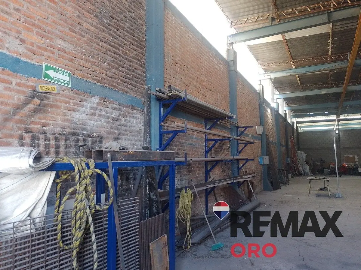 Terreno con bodega en venta — foto 6