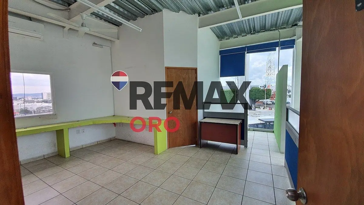 Local en Venta en Plaza Comercial — foto 2