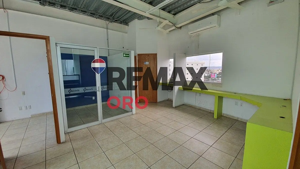 Local en Venta en Plaza Comercial — foto 3