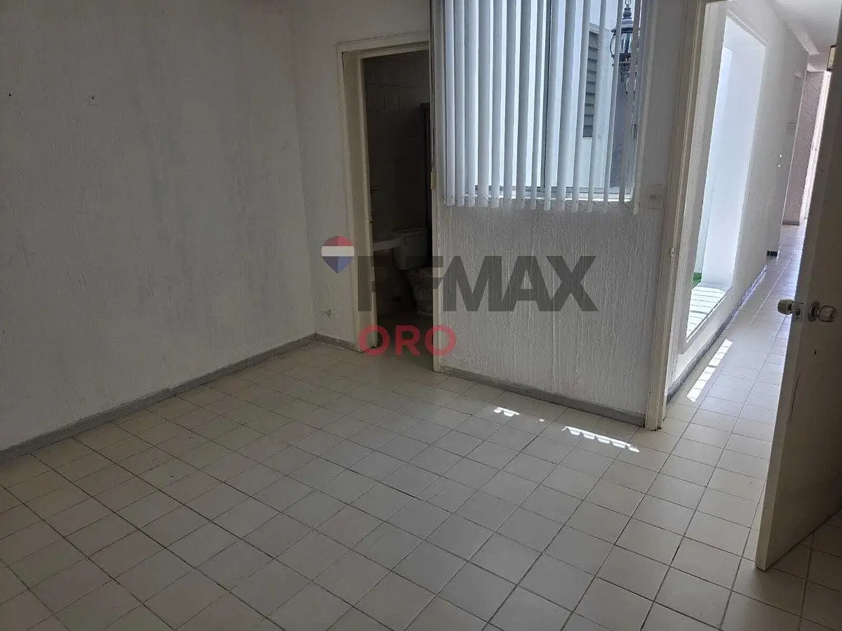 Casa de 1 Planta Excelente Ubicacion — foto 4