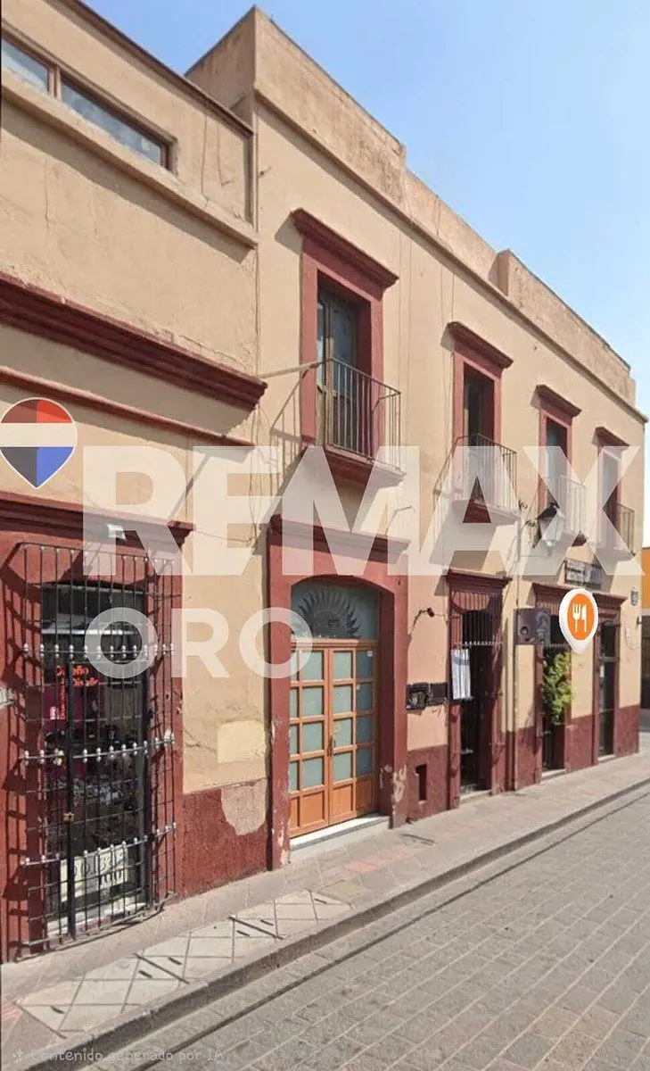 Local Comercial con Oficinas en el Centro en Renta