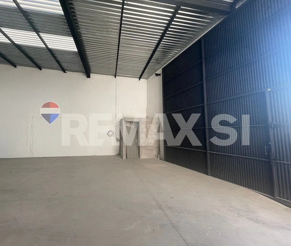Bodega Comercial Renta Puerto de Aguirre — foto 6