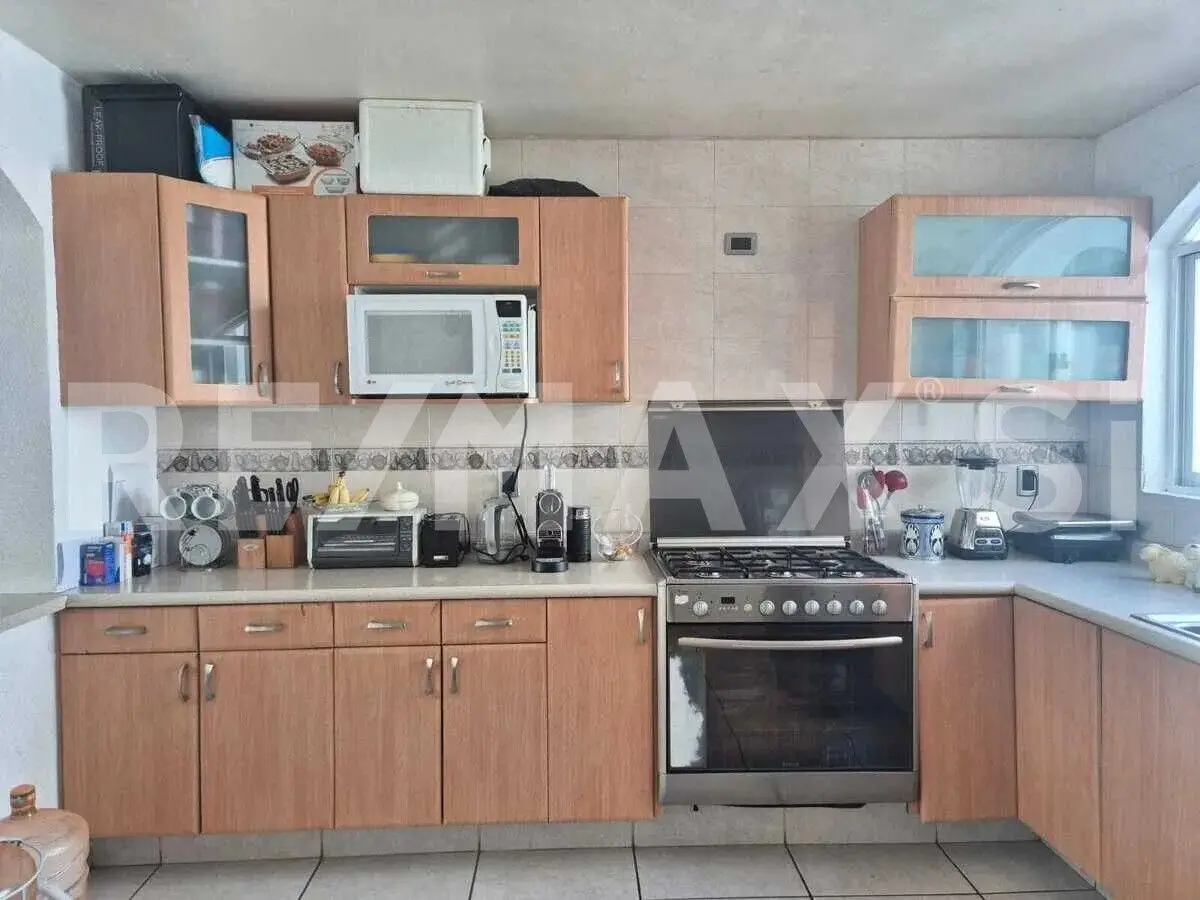 Casa con Local Comercial Venta en Milenio Iii — foto 3