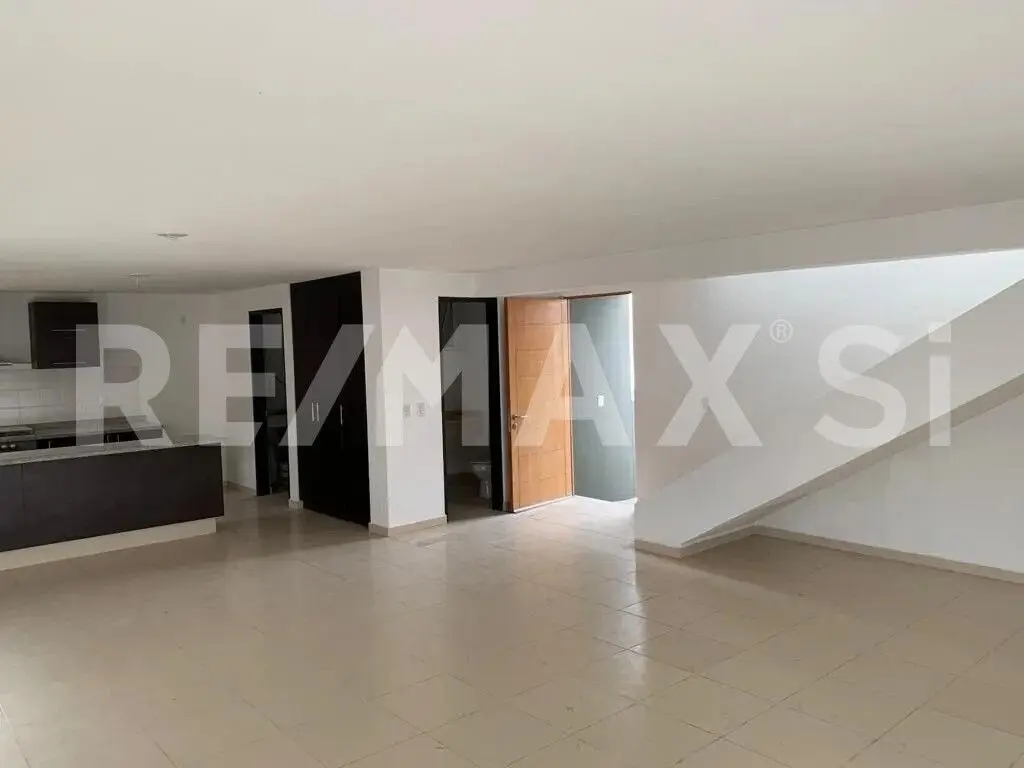 Casa Duplex en Venta en Dos Deseos Fracc. el Mirador — foto 3
