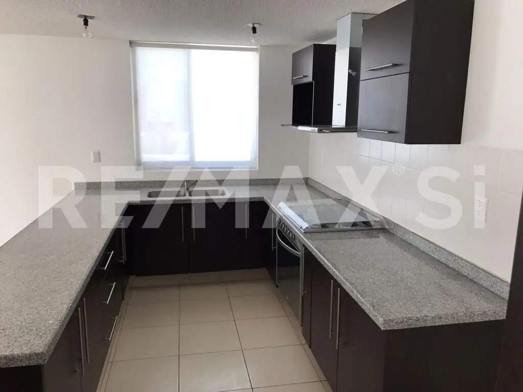 Casa Duplex en Venta en Dos Deseos Fracc. el Mirador — foto 6