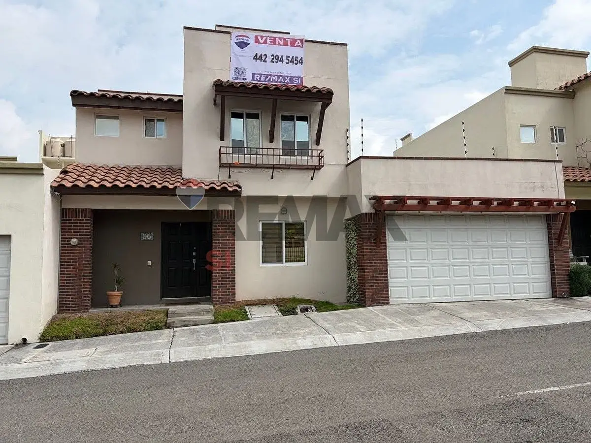Casa en Venta la Vista Cond. Livenza