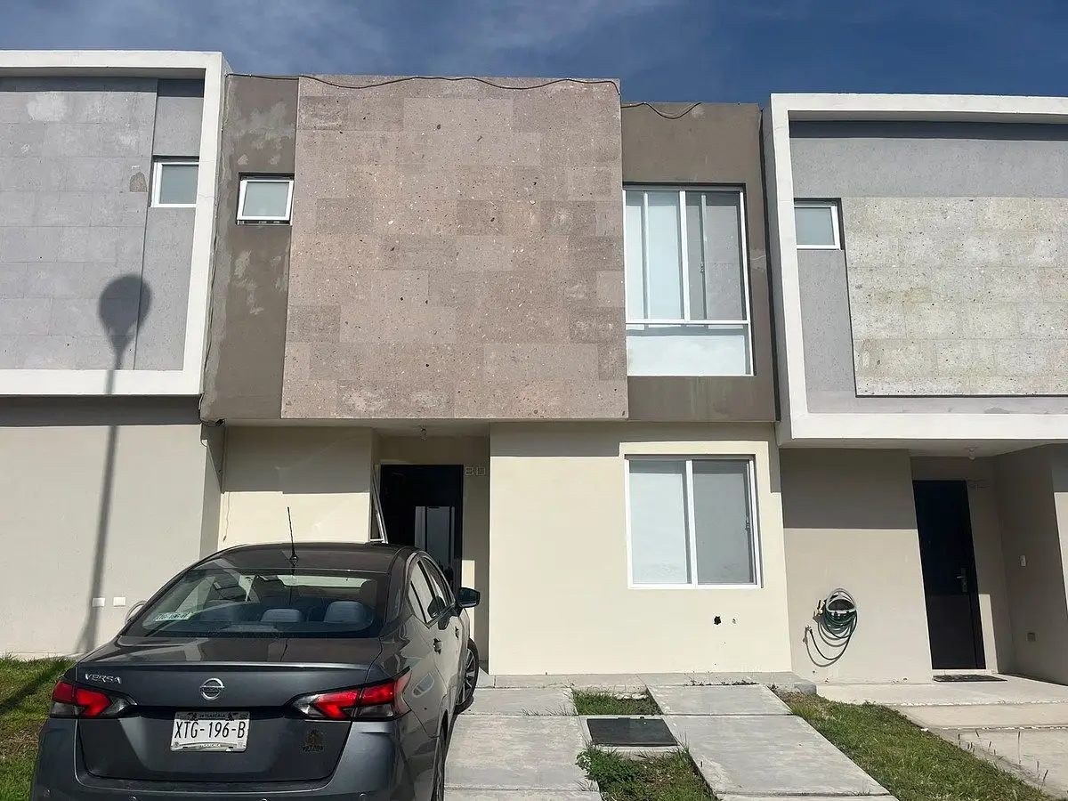Casa Renta Zakia
