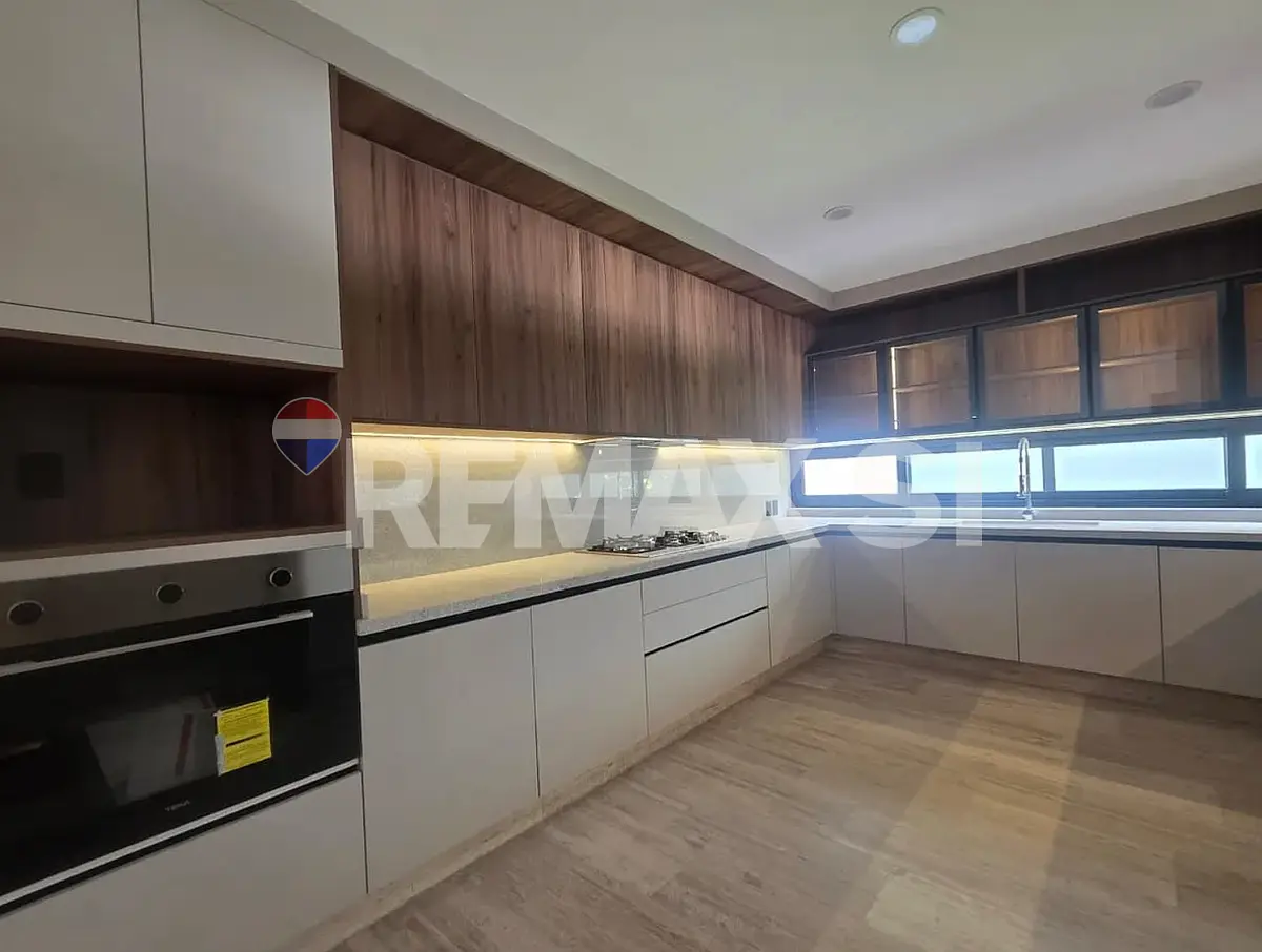 Casa Venta - Lomas del Campanario Iv — foto 3