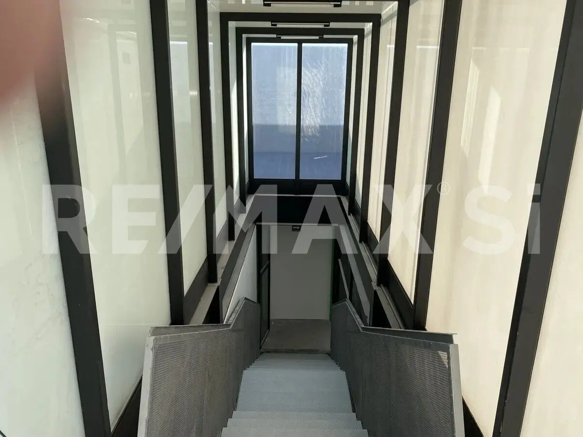 Cev Edificio Comercial en Venta y Renta Arboledas del Parque Querétaro — foto 5