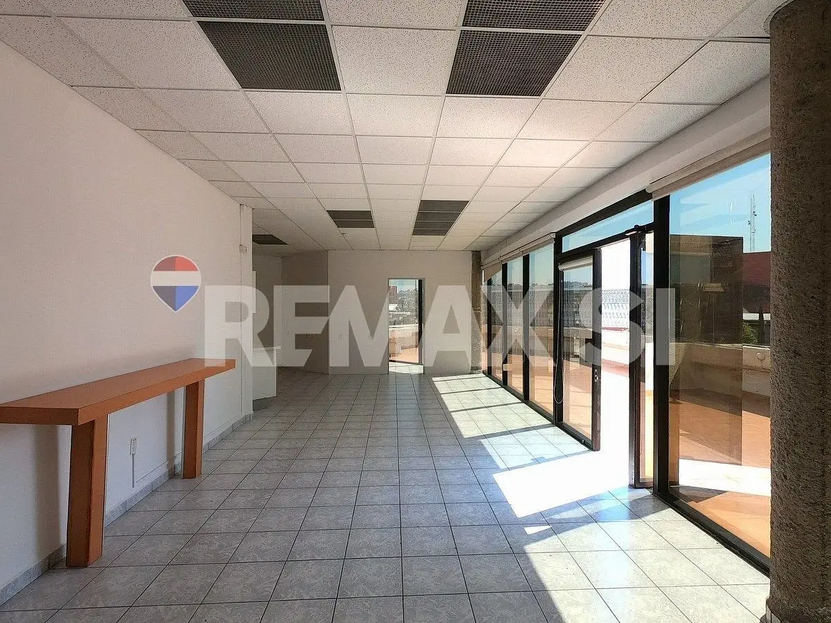 Cor Oficina Renta Fontana Villas del Sol — foto 4