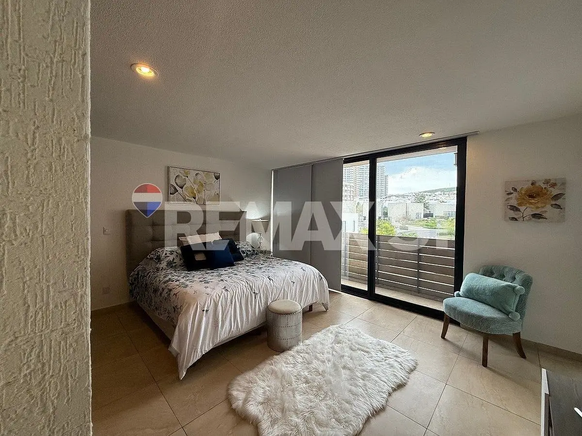 Departamento Amueblado en Venta en Zibata — foto 2