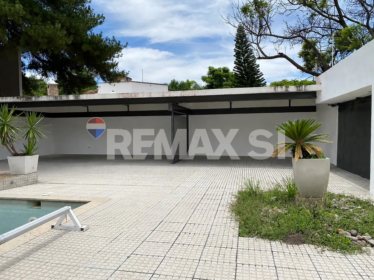 Rcr Casa Renta Jurica — foto 2