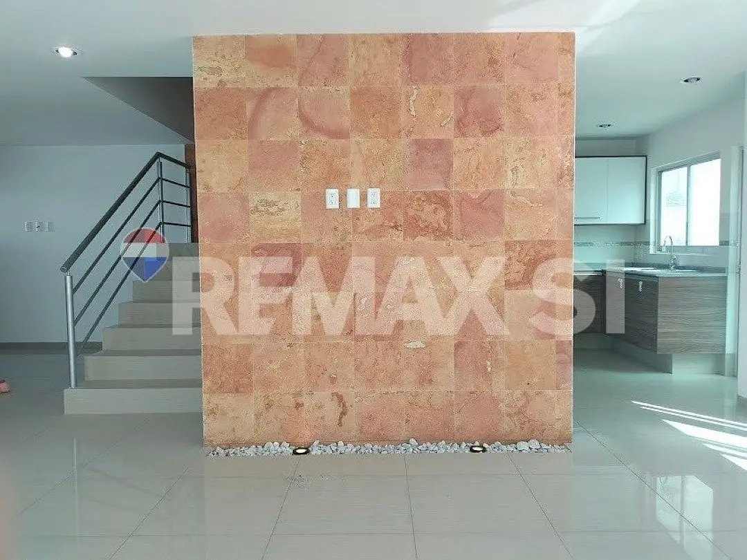 Rcr Casa Renta Lucepolis Milenio Iii — foto 3