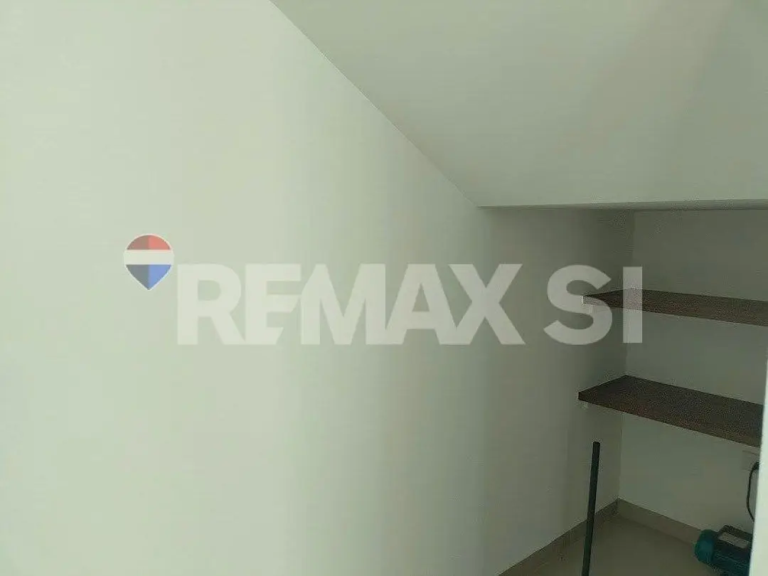 Rcr Casa Renta Lucepolis Milenio Iii — foto 4