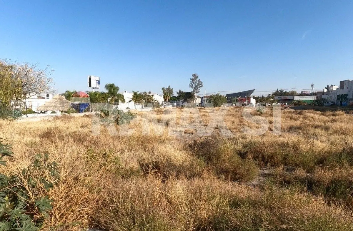 Terreno Comercial en Venta en Av. Tlacote — foto 4