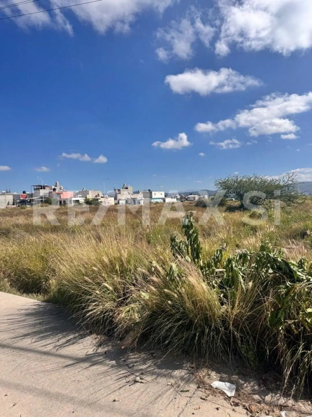 Terreno Comercial Venta Mompani — foto 2