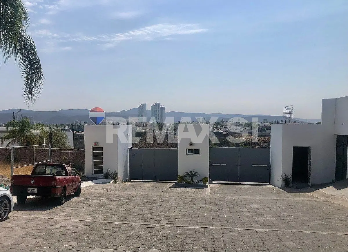 Terreno en Venta en Balcones de Juriquilla — foto 4