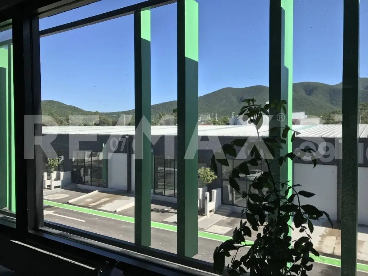 Bodega Industrial Venta el Marques Atta — foto 4