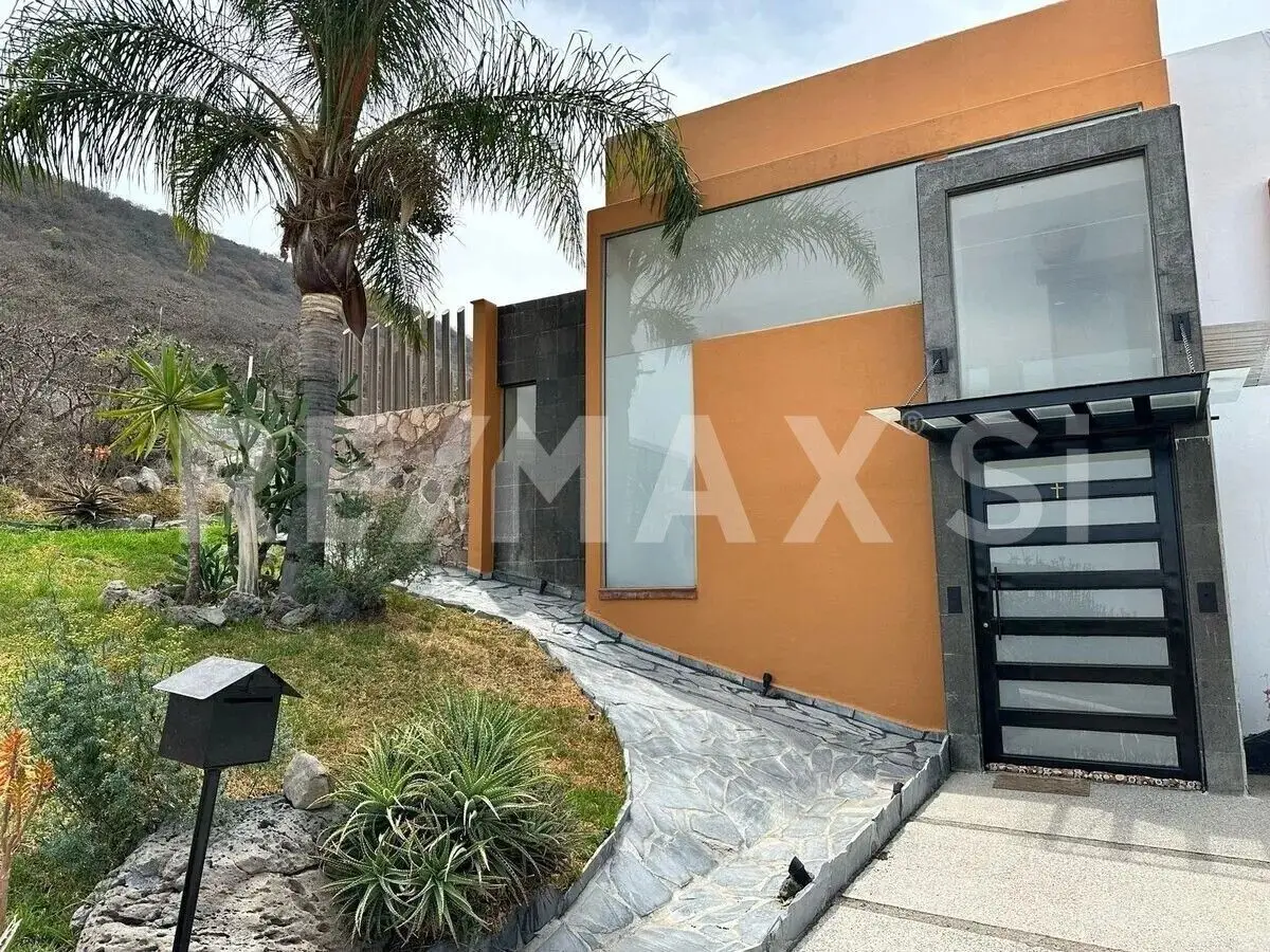 Casa Venta Cumbres del Cimatario Cond la Yuca — foto 3