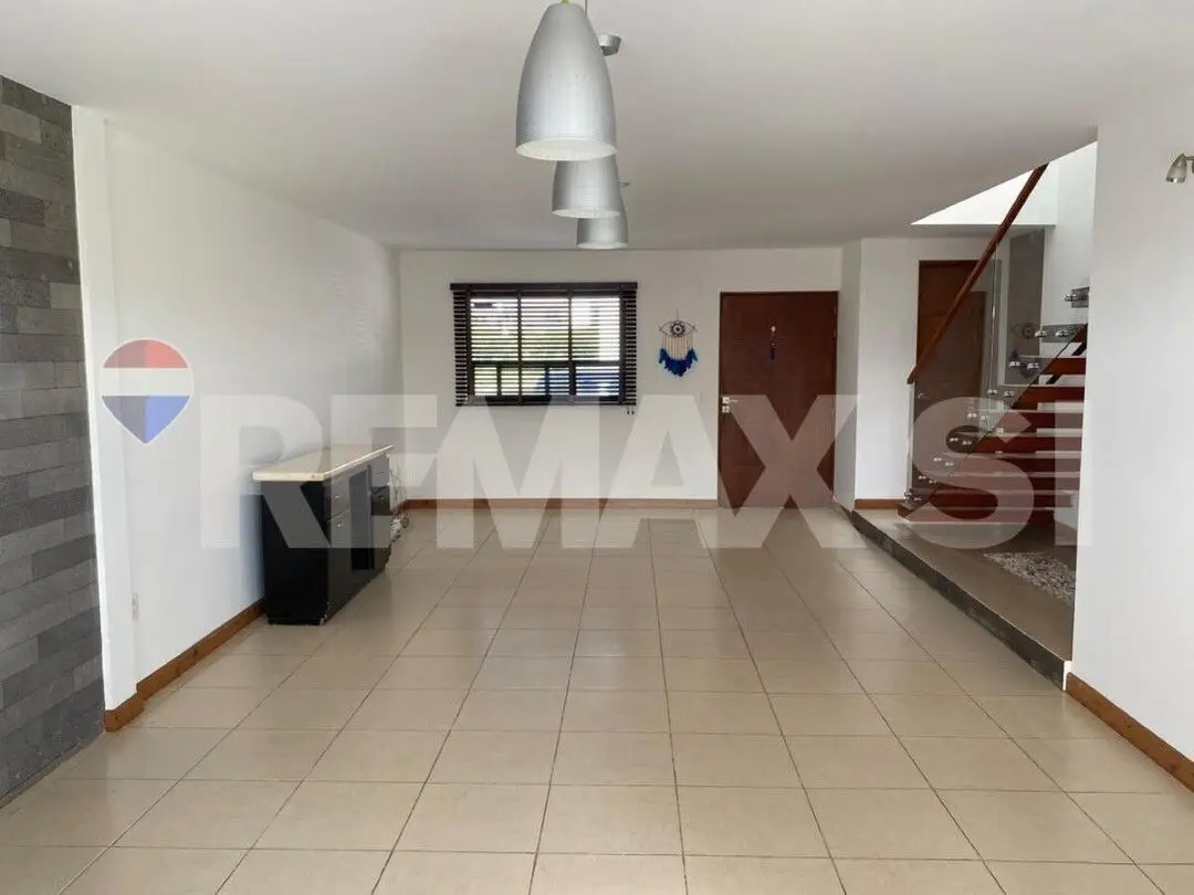 Venta Casa San Isidro Juriquilla Cond Bellavista — foto 2