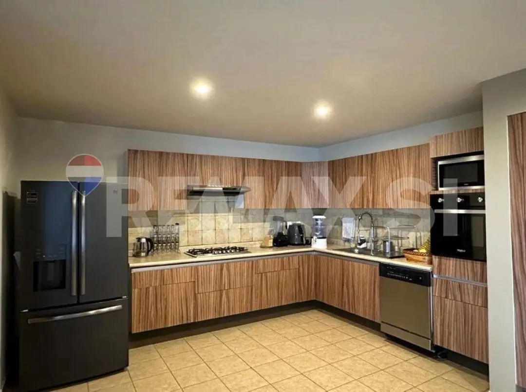 Venta de Casa en Cumbres del Cimatario — foto 6