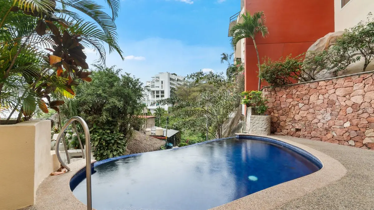 Condo Nadeo — foto 5