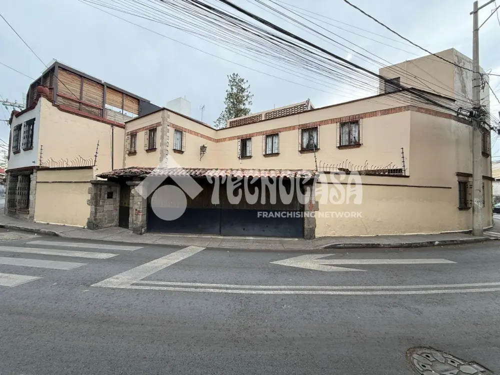 Casa en el Reloj