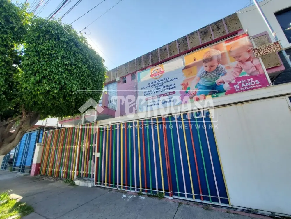 Casa en Jardines del Bosque Centro