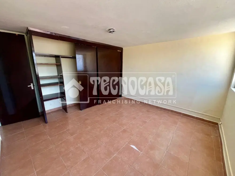 Casa en las Aguilas — foto 2
