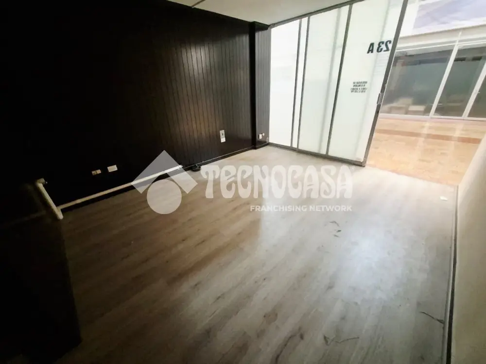Local Comercial en Jardines de San Manuel — foto 8