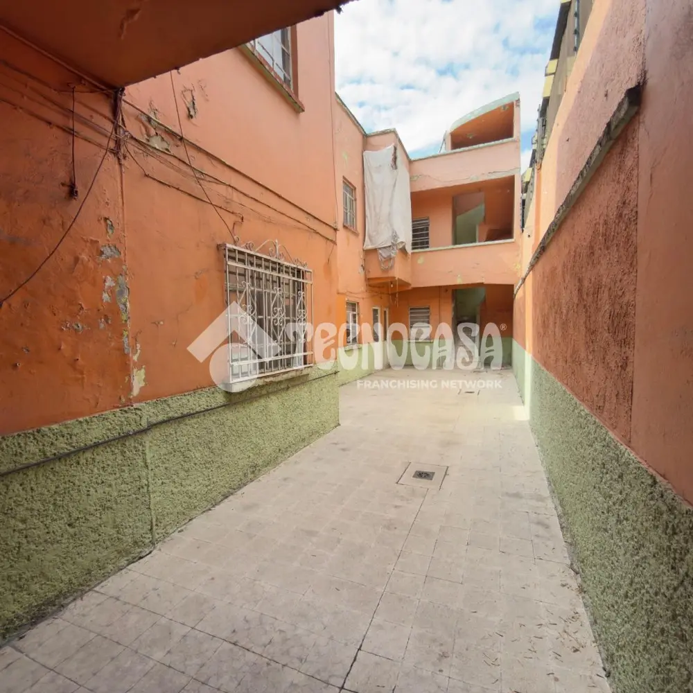 Edificio en Moderna — foto 2