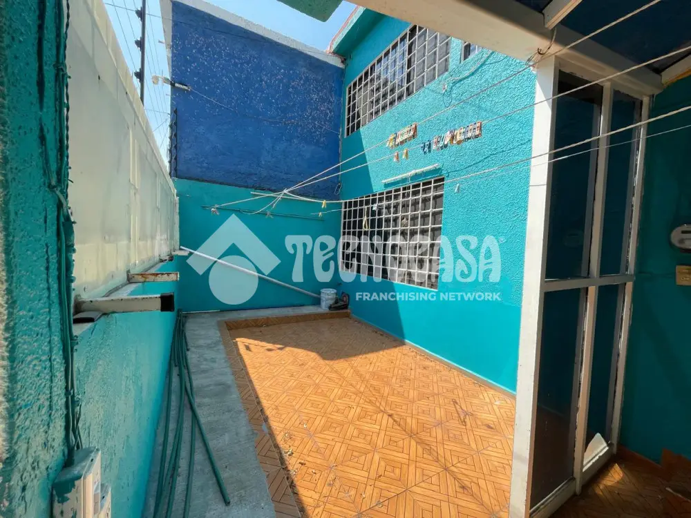 Casa en Unidad Modelo — foto 2