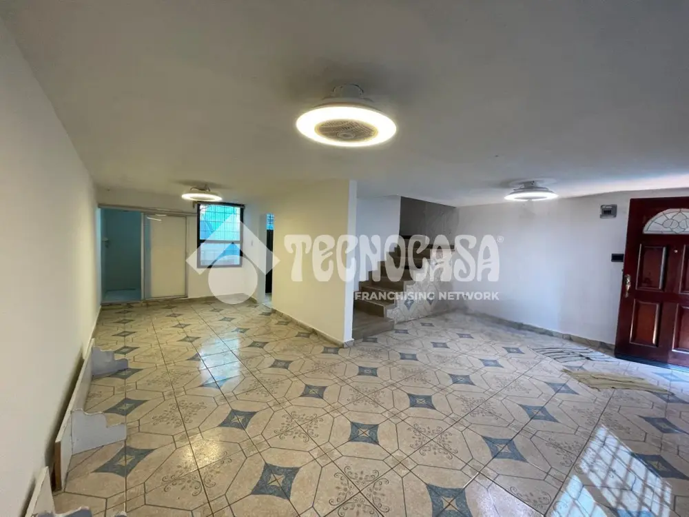 Casa en Unidad Modelo — foto 4