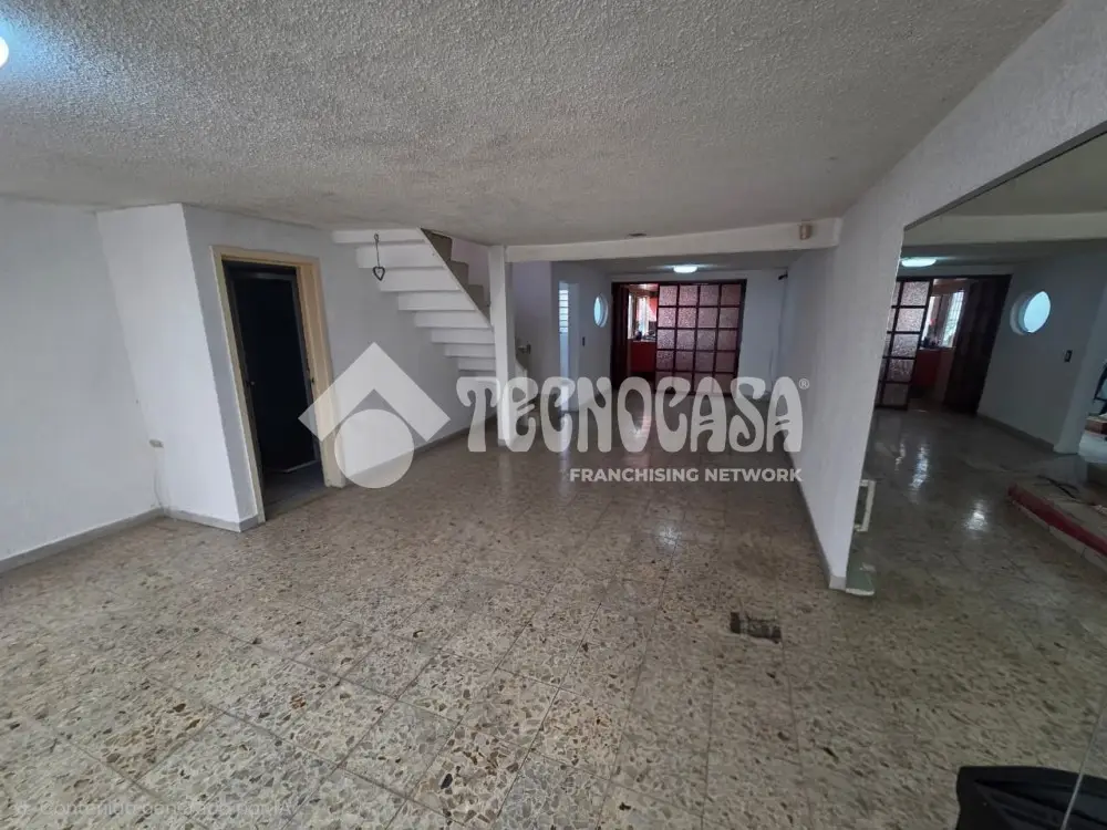 Casa en Viveros de la Loma — foto 2
