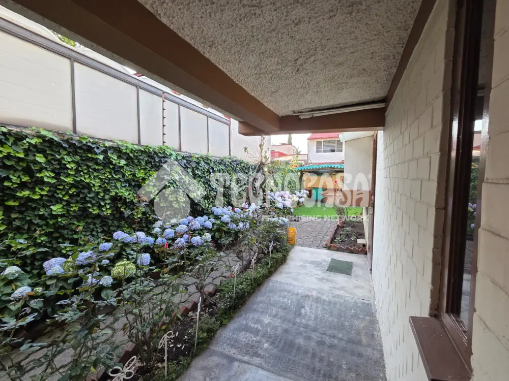 Casa en Jardines de San Mateo — foto 3