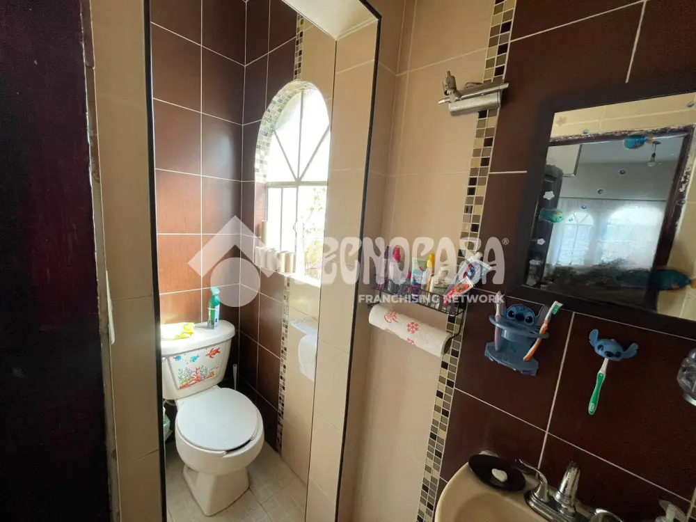 Casa en Unidad Modelo — foto 11