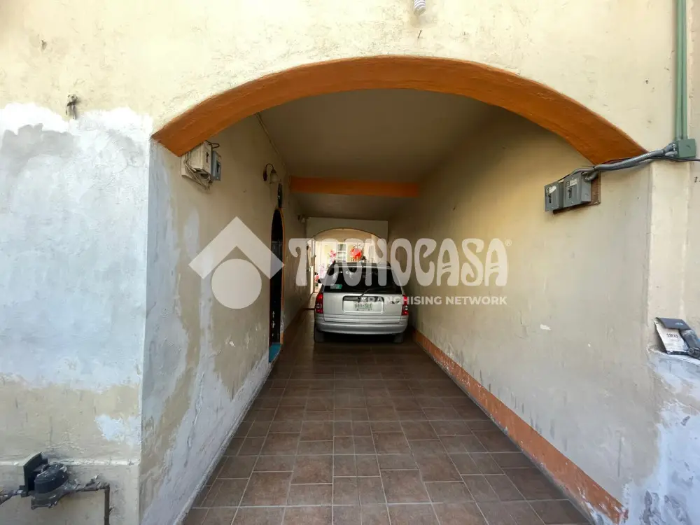 Casa en Unidad Modelo — foto 3
