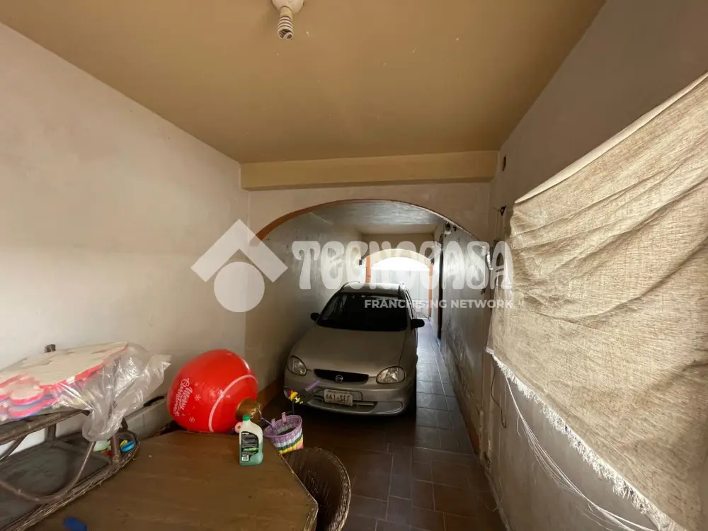 Casa en Unidad Modelo — foto 4