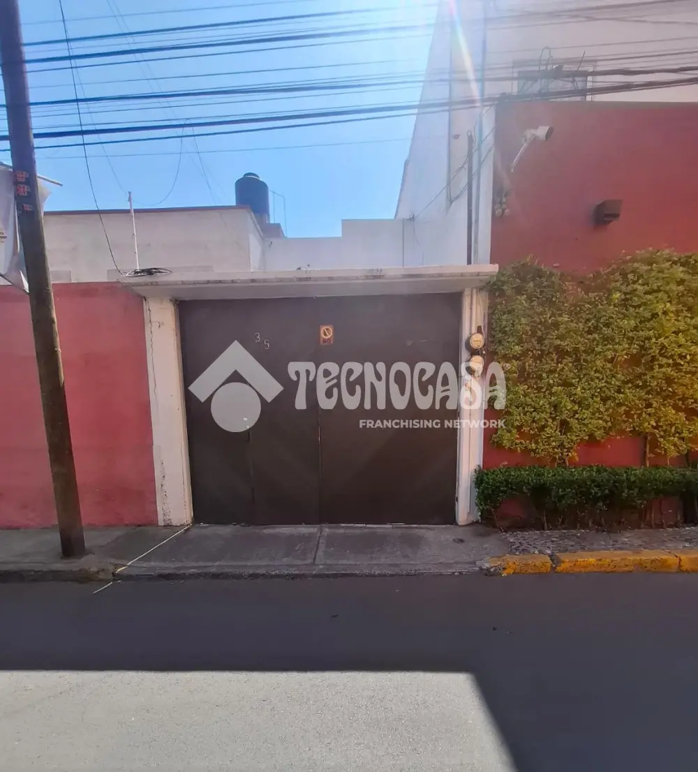 Casa en Barrio del Niño Jesus