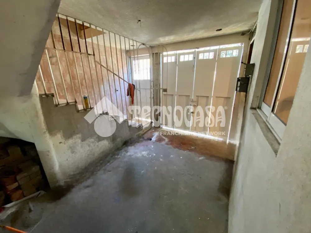 Casa en Unidad Modelo — foto 3