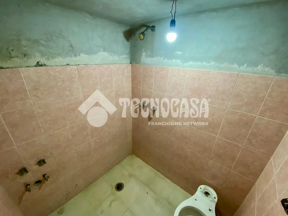 Casa en Unidad Modelo — foto 5