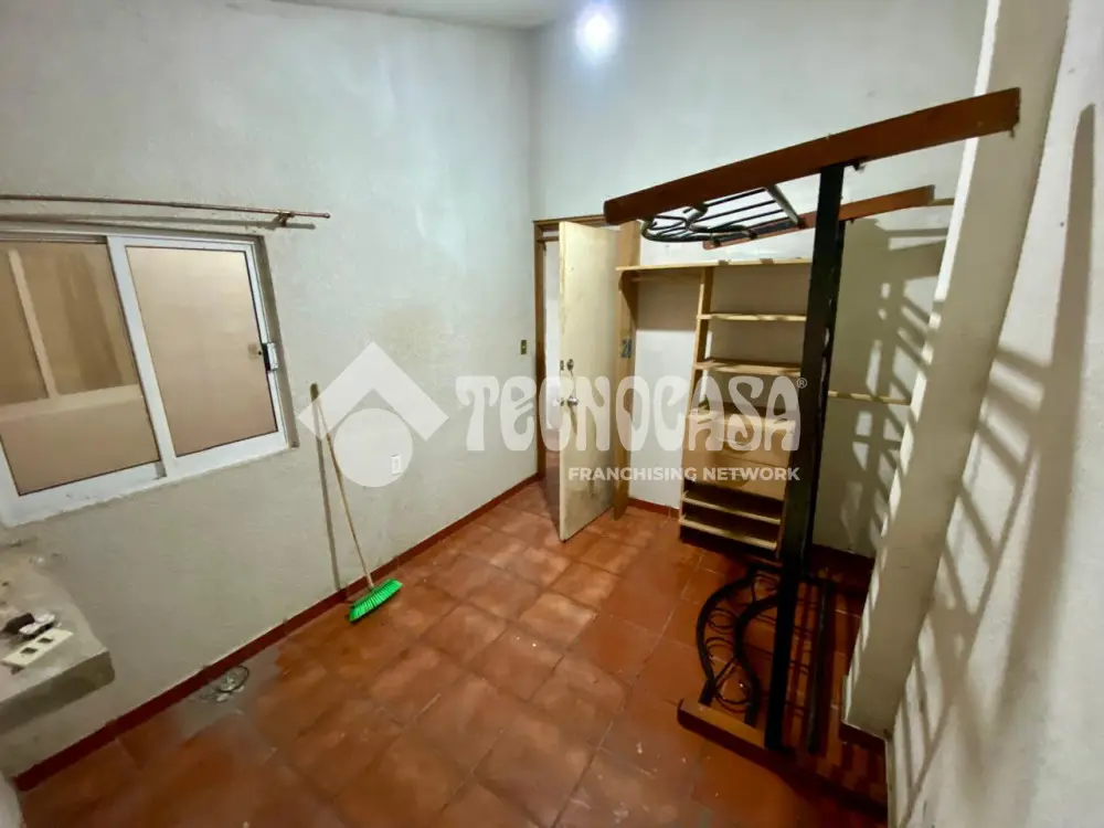 Casa en Unidad Modelo — foto 7