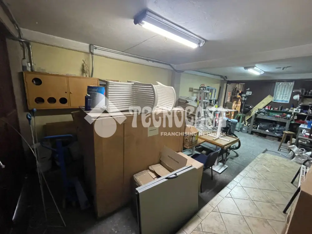 Edificio en Napoles — foto 3