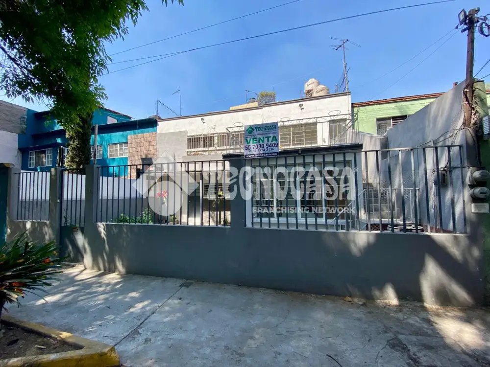 Casa en Unidad Modelo