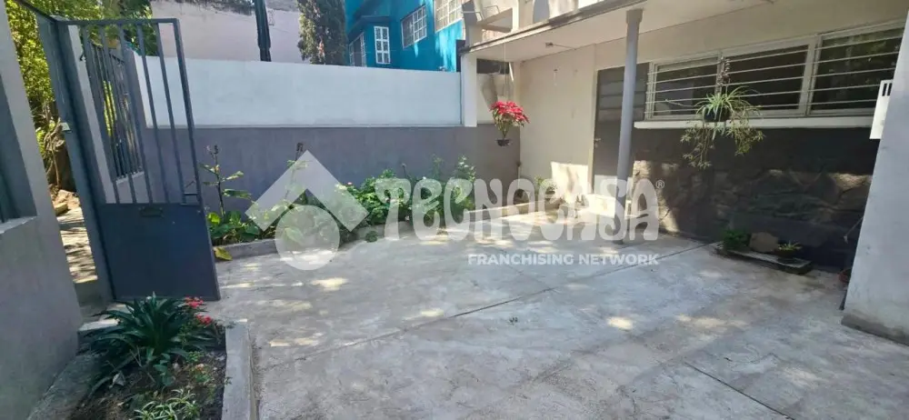 Casa en Unidad Modelo — foto 3