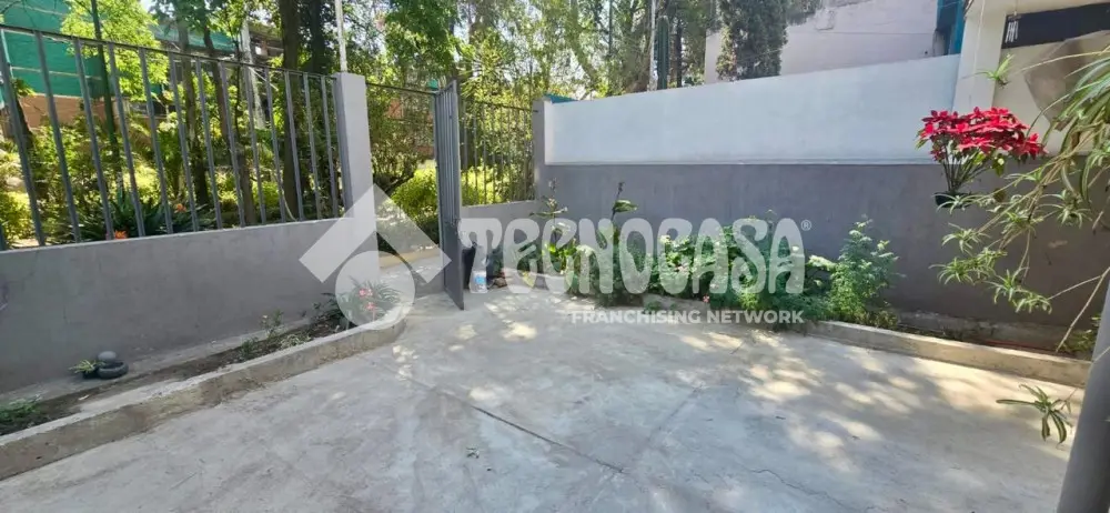 Casa en Unidad Modelo — foto 5