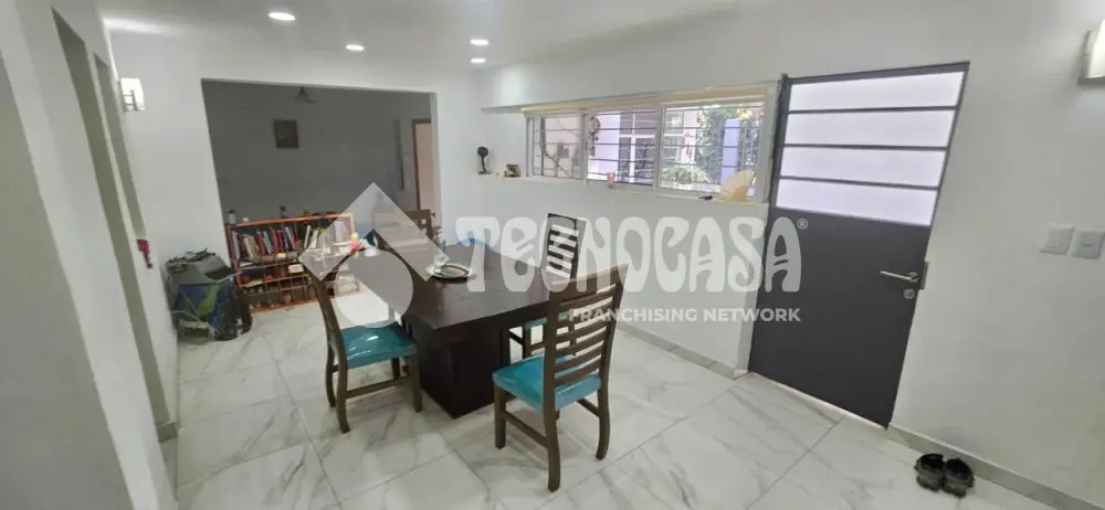 Casa en Unidad Modelo — foto 9