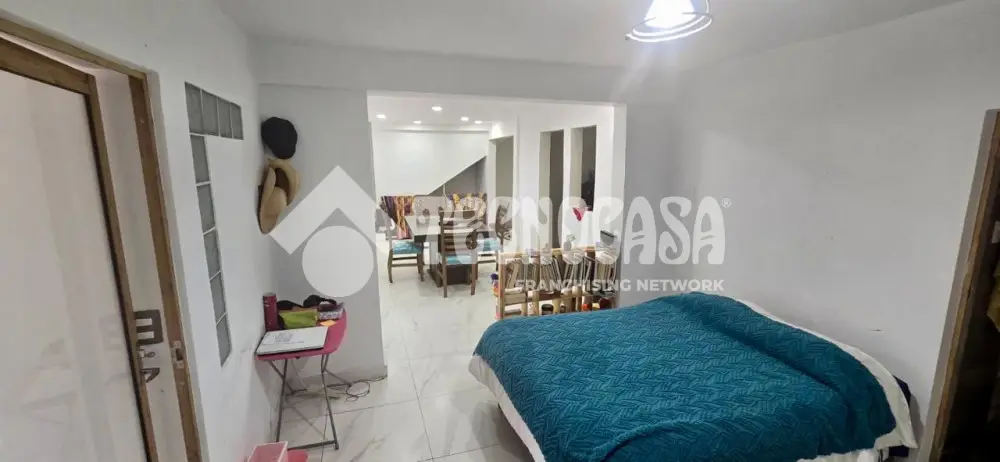 Casa en Unidad Modelo — foto 10