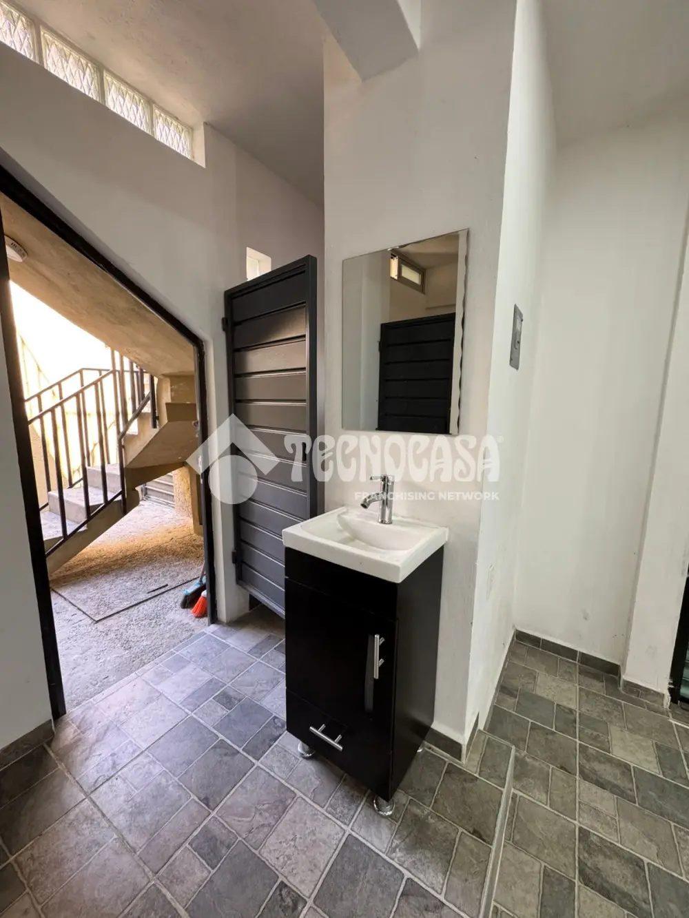 Local Comercial en San Lorenzo la Cebada — foto 6
