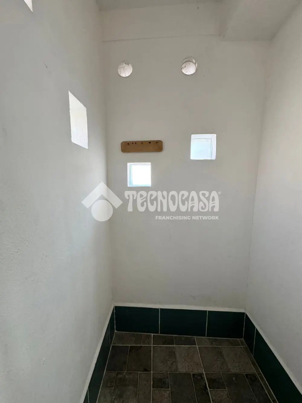 Local Comercial en San Lorenzo la Cebada — foto 7